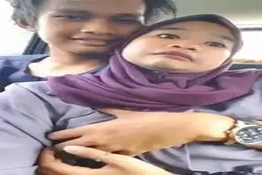 Sejoli Kekasih Bersetubuh Di Dalam Taksi Sepi poster