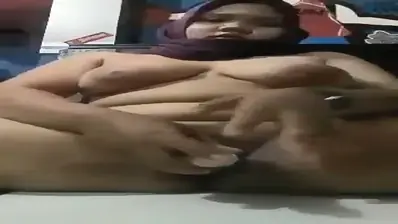 Jilbab Ungu Sange Parah Minta Diewe